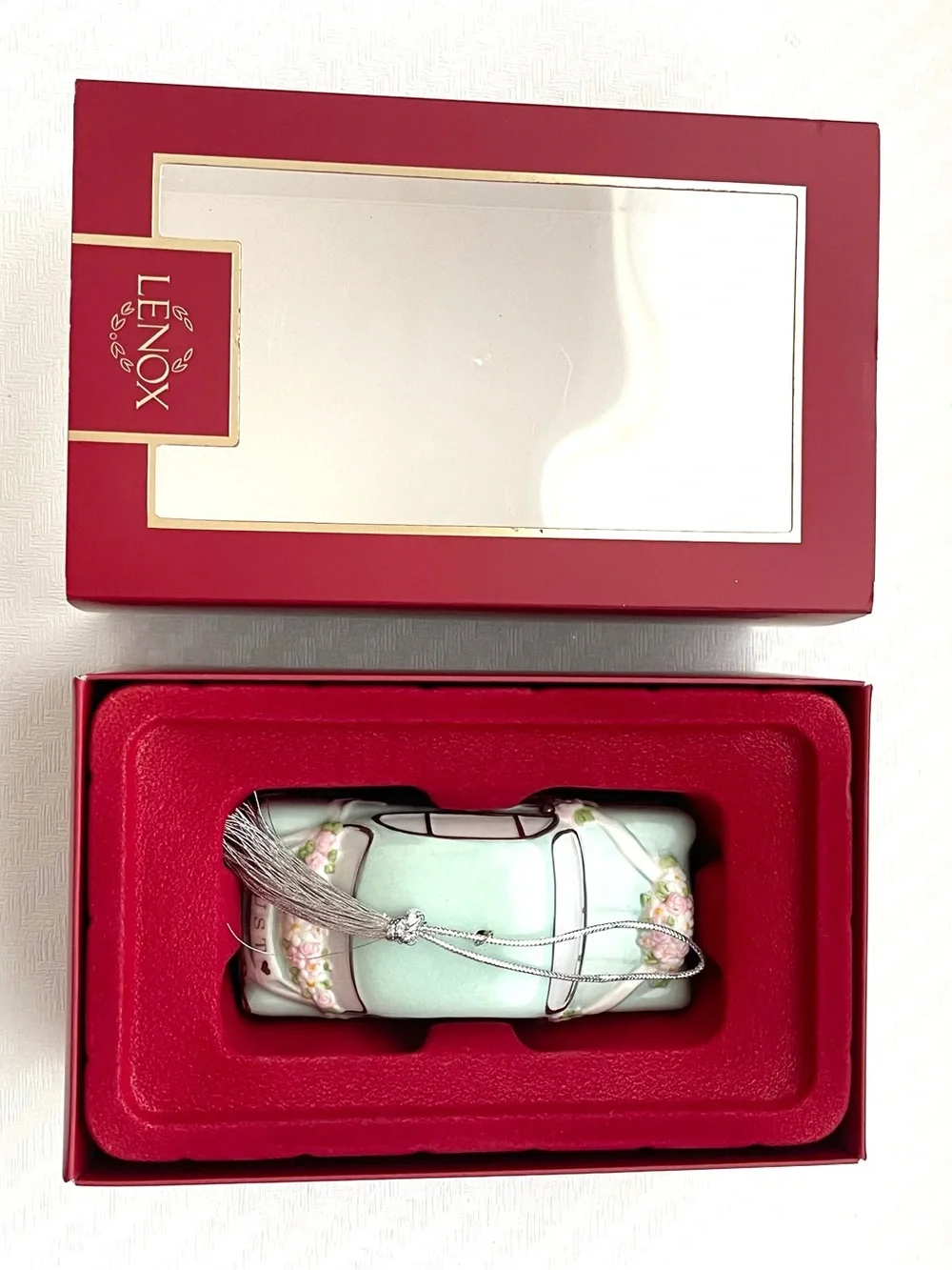 LENOX 2023 “Just Married” Ornament Vintage Car Porcelain CHRISTMAS 4” Mint Green